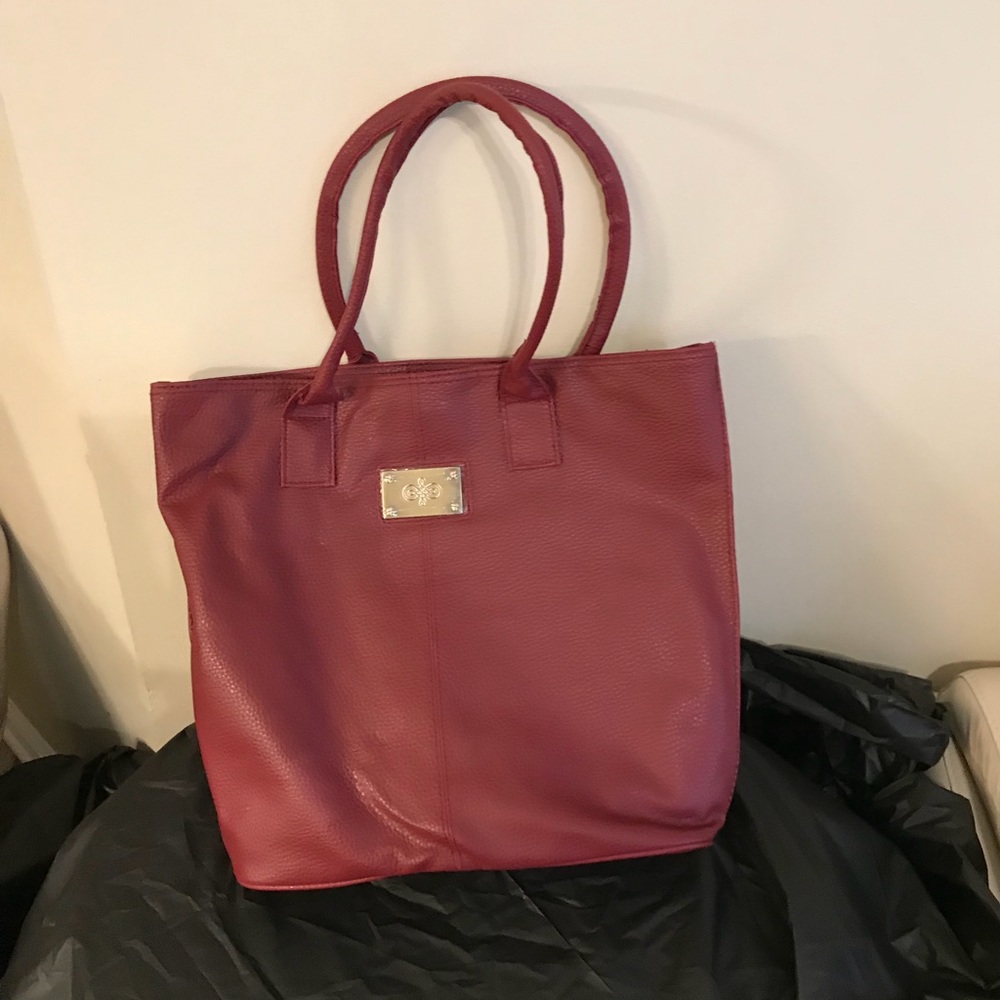 Essence of Beauty Purse